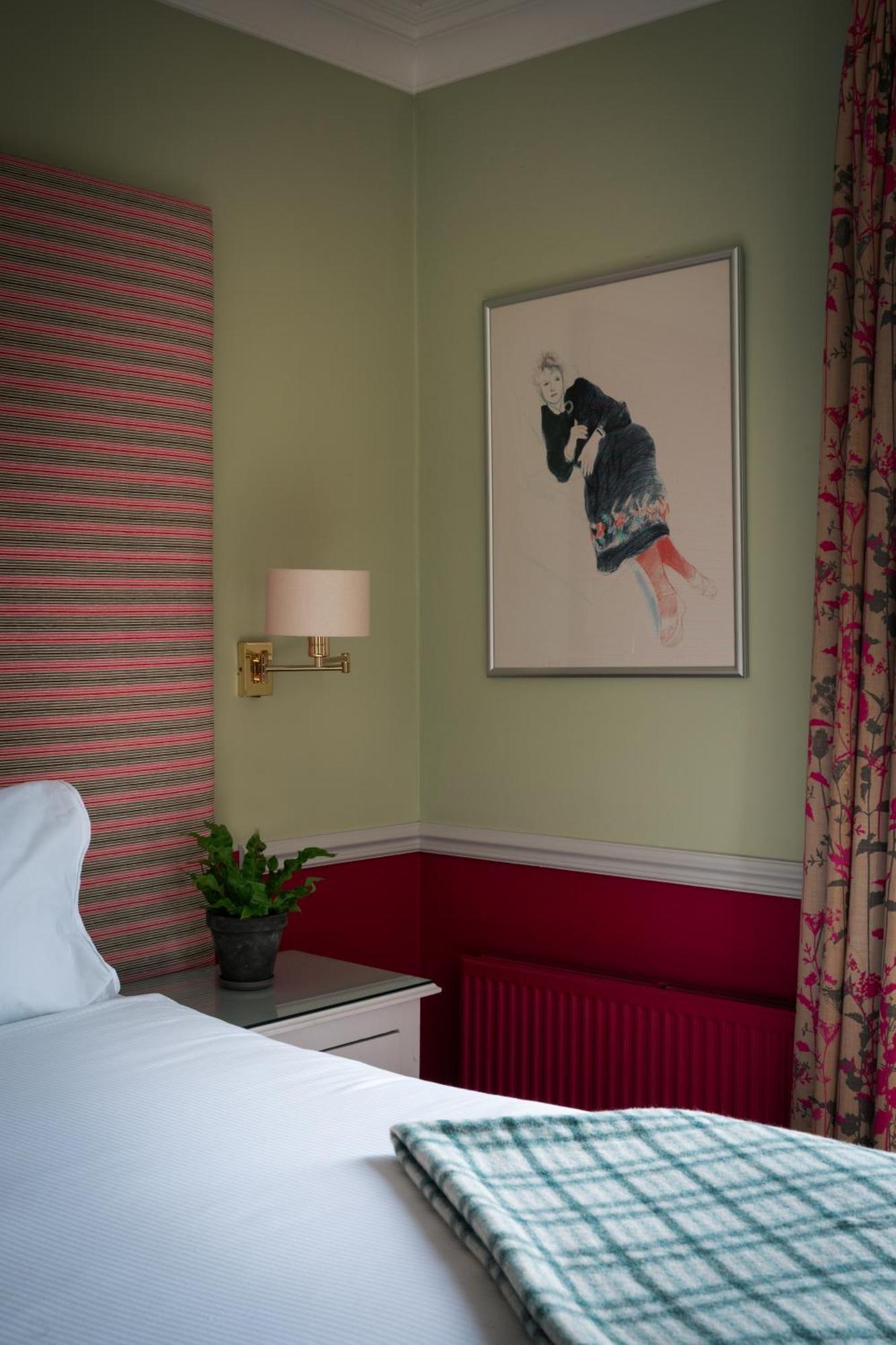 The Fell Hotel Бърнсъл Екстериор снимка