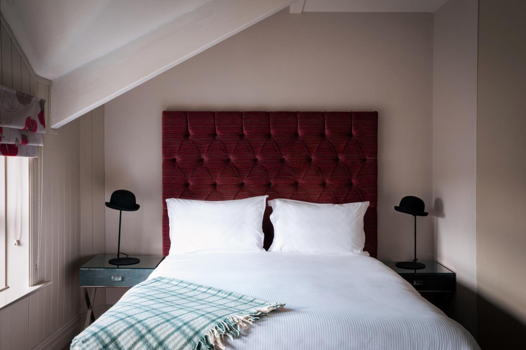The Fell Hotel Бърнсъл Екстериор снимка