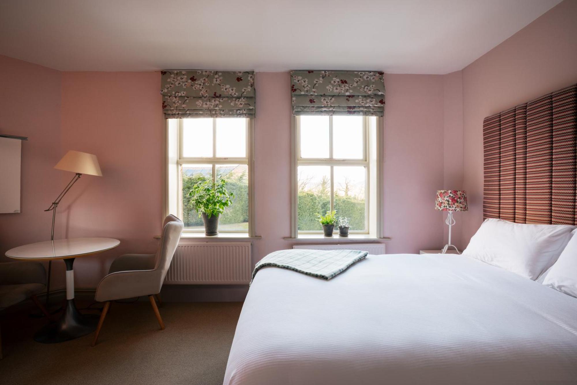 The Fell Hotel Бърнсъл Екстериор снимка